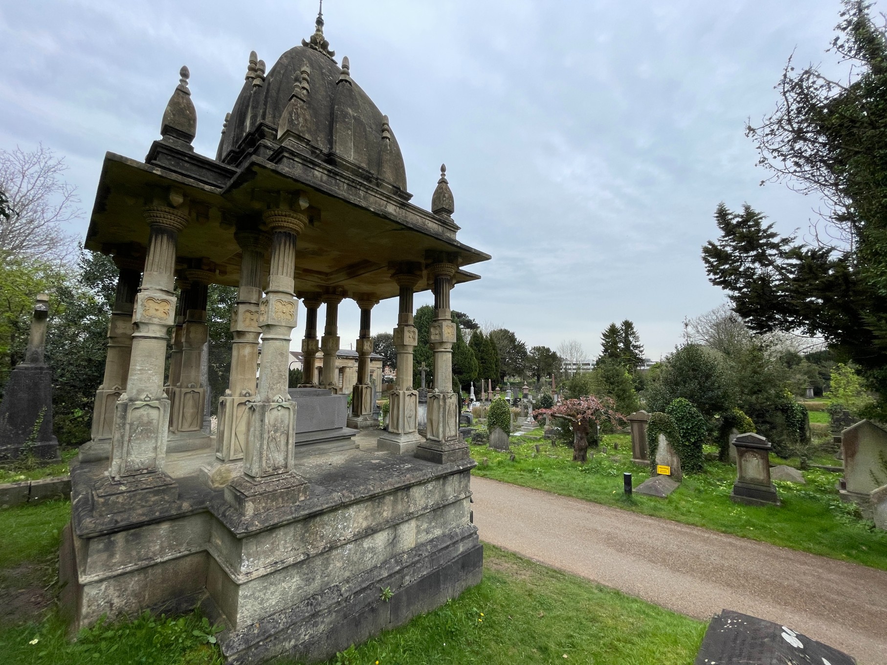 Raja Ram Mohun Roy mausoleum, grave at Arnos Vale Cemetery